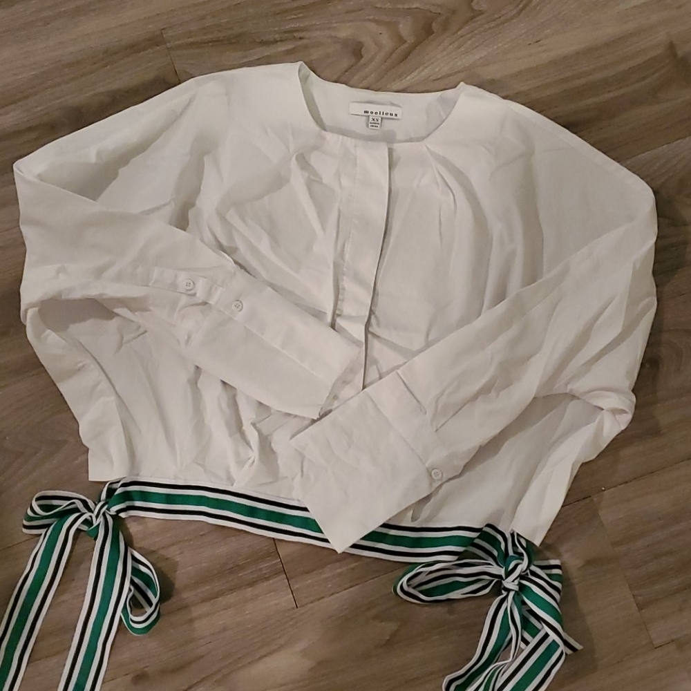 Moelleux White Crop Short w/ Ribbon Sides